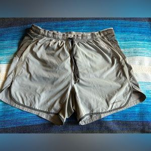 Patagonia strider pro shorts (5”), medium